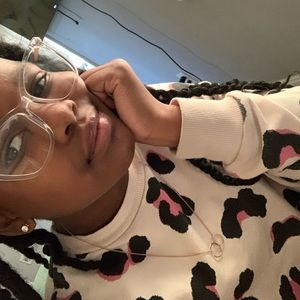 Meet your Posher, Sabrina